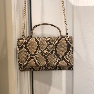 Crossbody/wallet